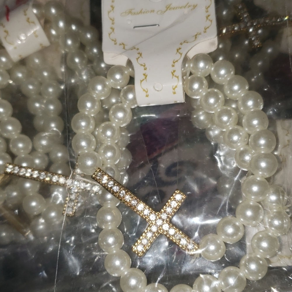 Cross bracelet - Picture 2 of 2